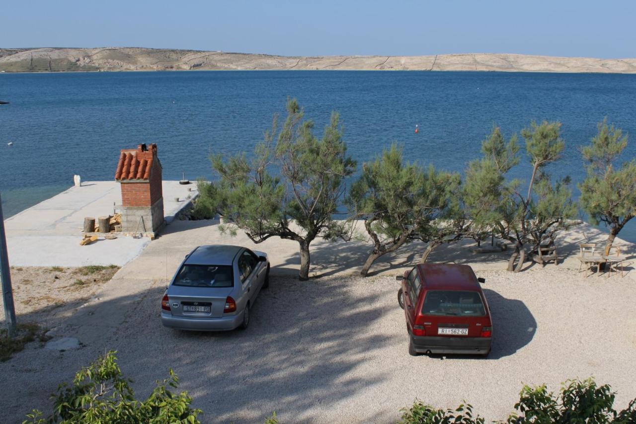 Apartments By The Sea Kustici, Pag - 6335 ซูโบวิชี ภายนอก รูปภาพ