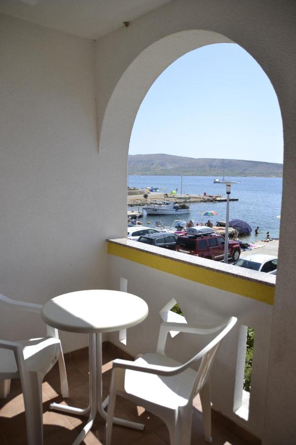 Apartments By The Sea Kustici, Pag - 6335 ซูโบวิชี ภายนอก รูปภาพ